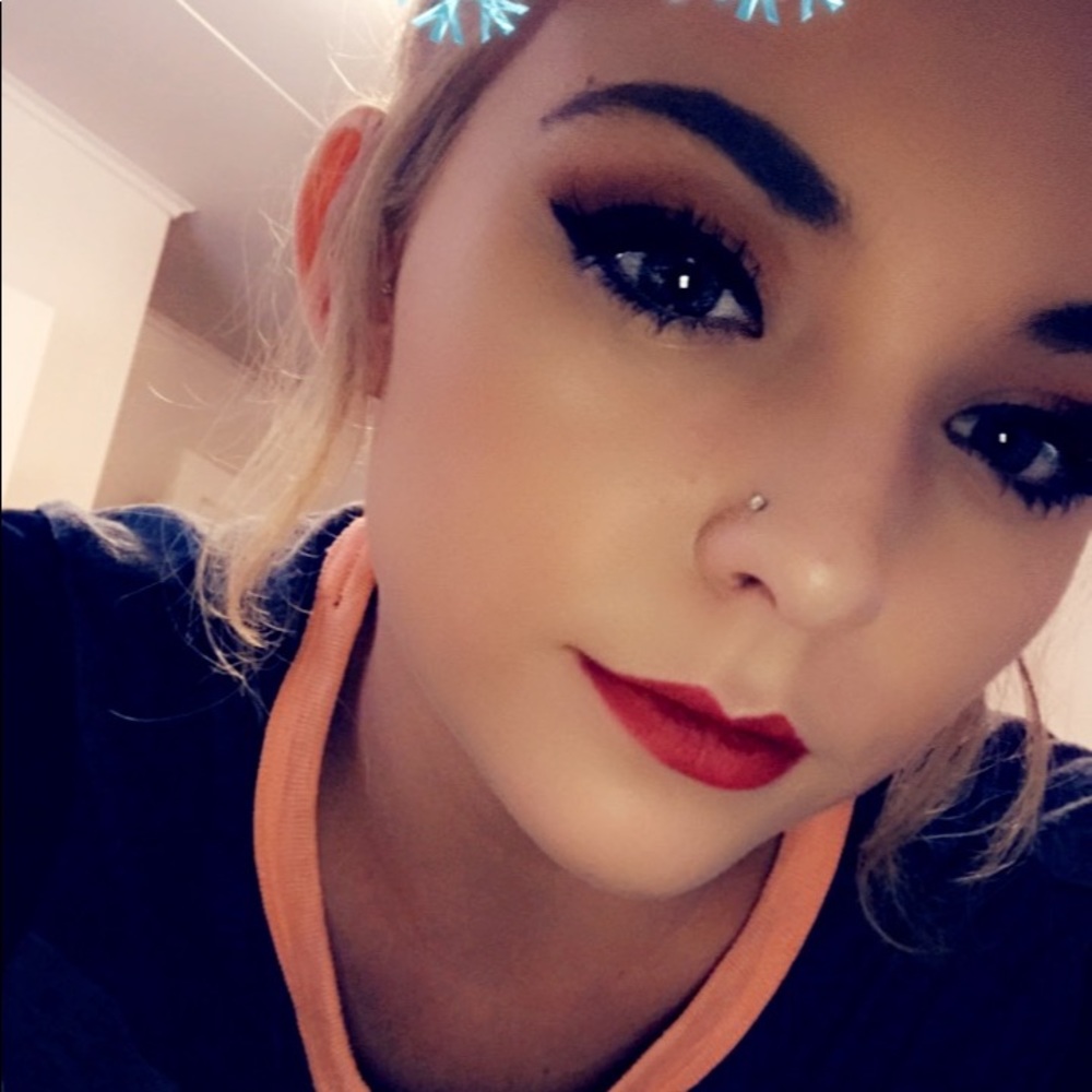 Meet your Posher, Shelby